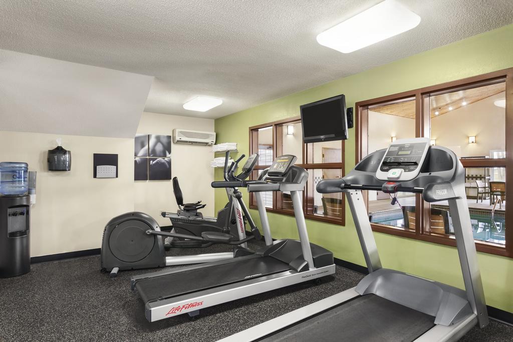 Country Inn & Suites By Radisson, Ames, Ia ภายนอก รูปภาพ