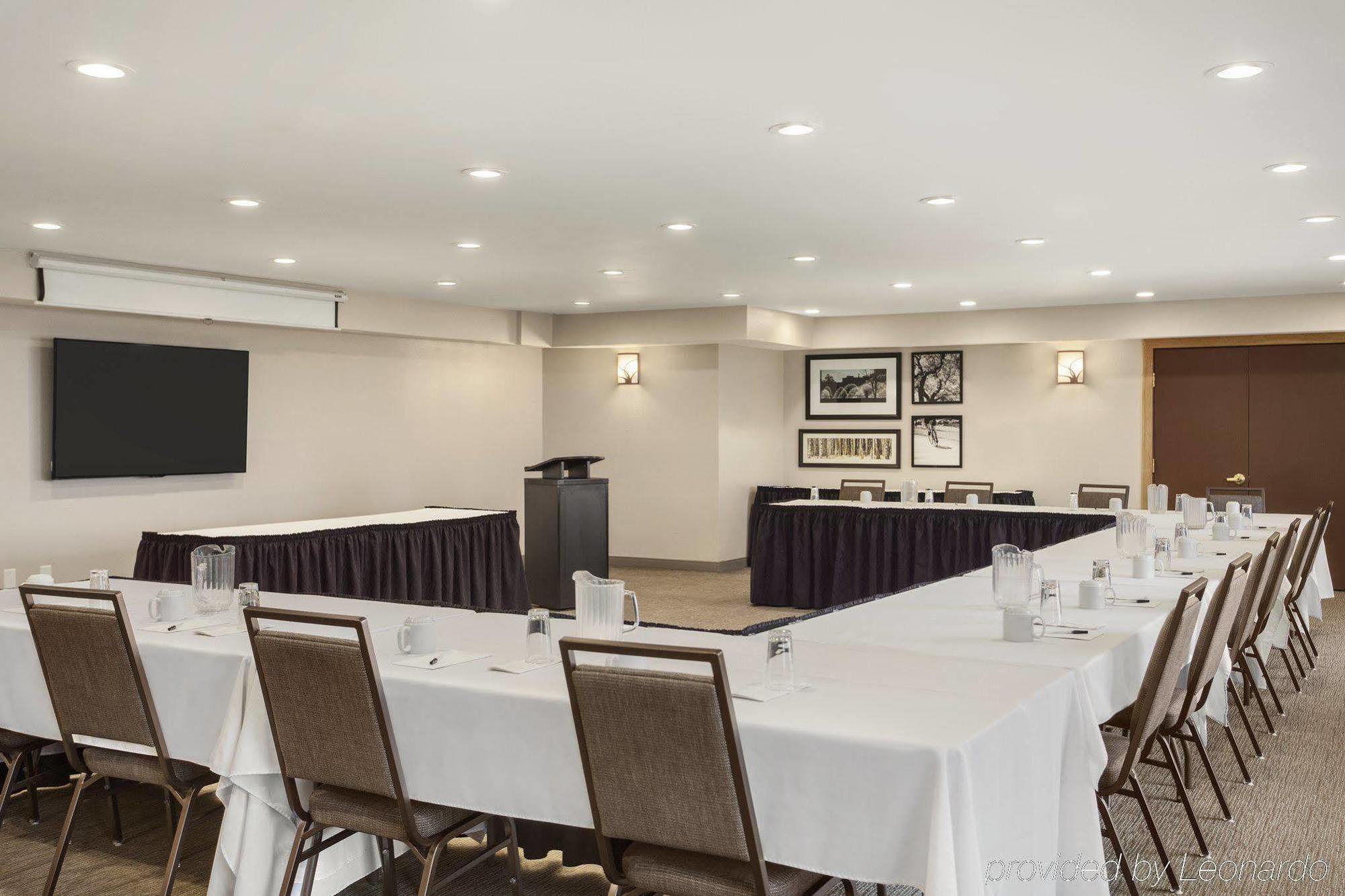 Country Inn & Suites By Radisson, Ames, Ia ภายนอก รูปภาพ